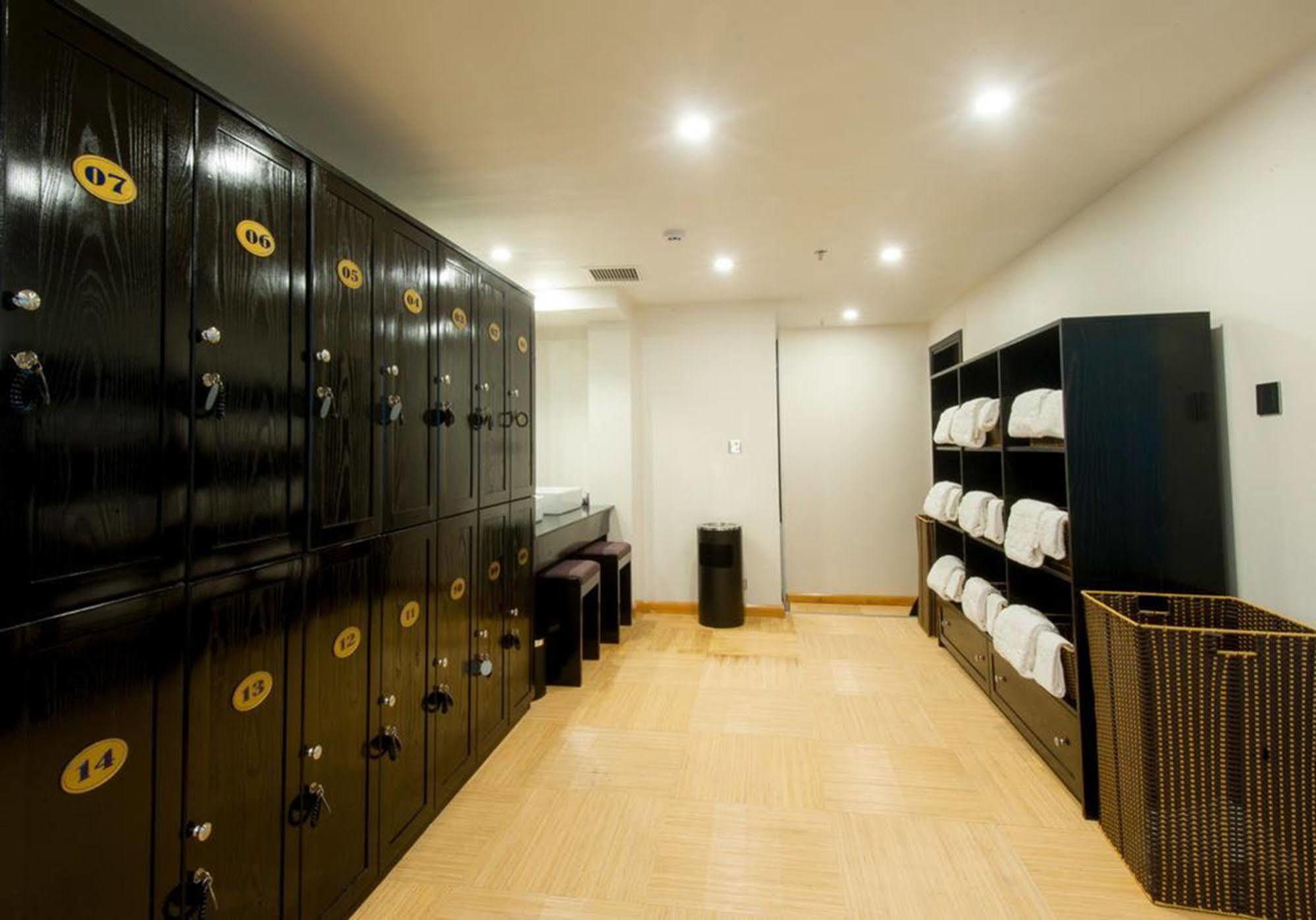 Sakura Hotel Hanoi Bagian luar foto